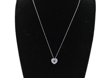 Collana in oro bianco 18 kt con ciondolo a cuore firmata Davide Bellucchi