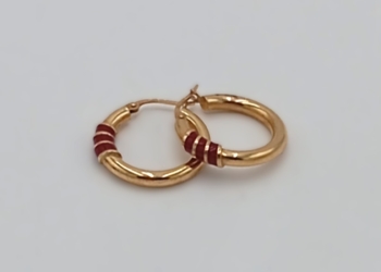 Orecchini in oro giallo 18kt con smalto rosso