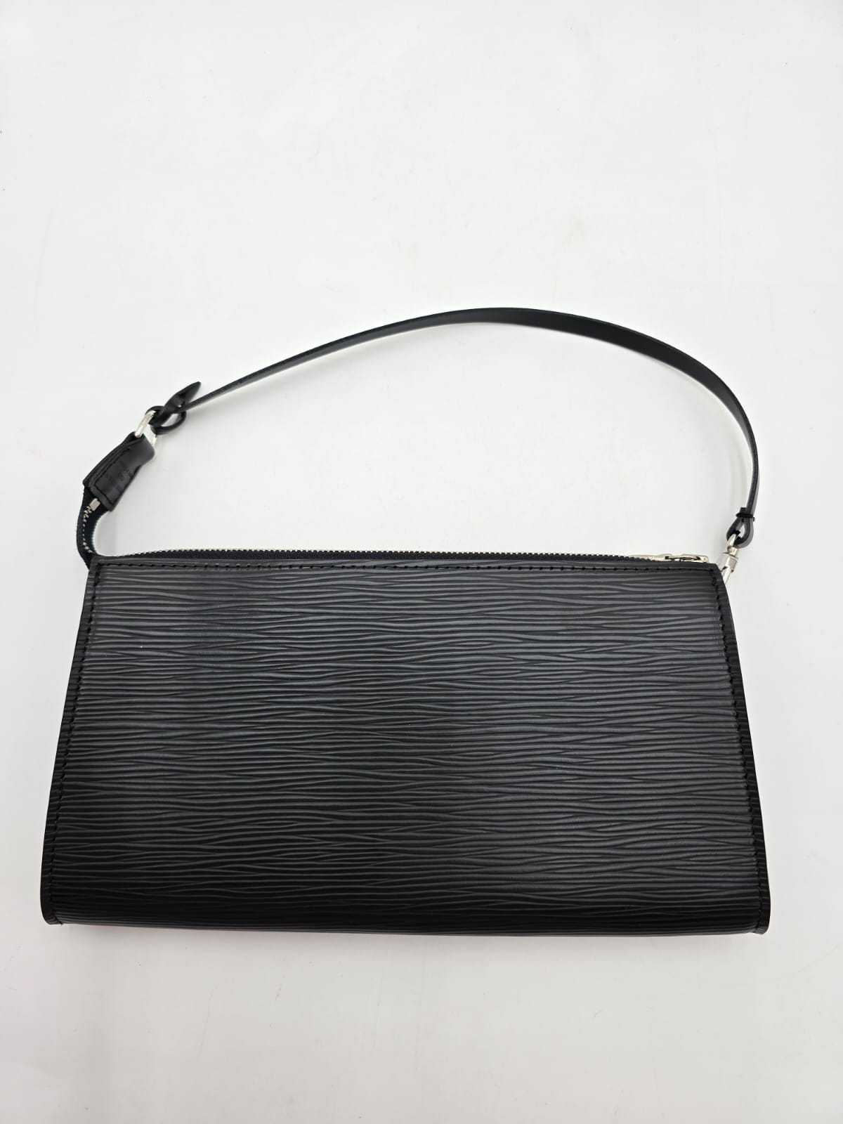 2e4cb647-9b69-46aa-abd4-25bcb6b5df48