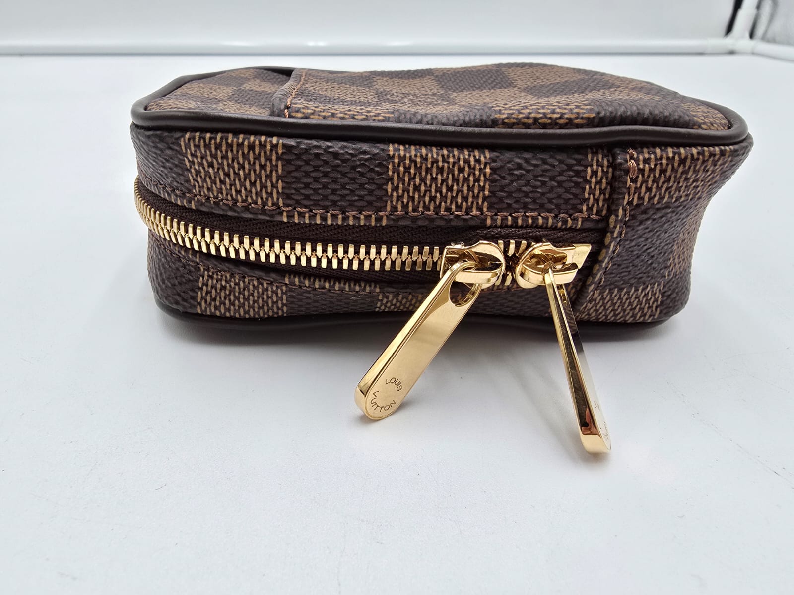 2ec454e8-0c15-4242-a551-a522da3a5c61