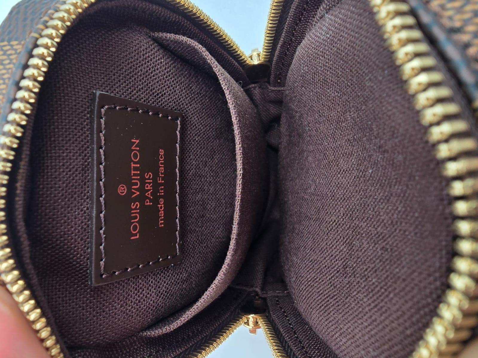 3ae7e7f3-e668-44fc-8282-a7862d0f140e