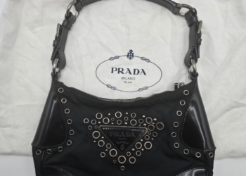 Borsa a Spalla Prada Vela Grommet in Nylon