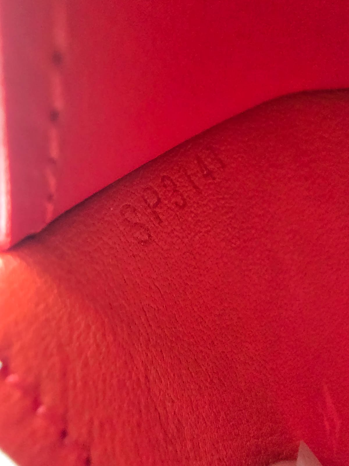 663d37df-2da0-4fe9-80c3-f9c9bfa52590