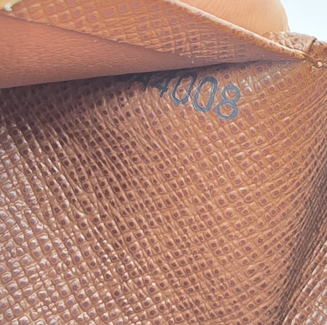 7b390c10-773c-4e4e-b525-a54178752fe2