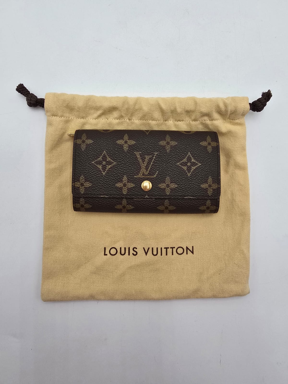 82ff2b3a-6a0d-4b4b-a21c-4ae5d52c00d7