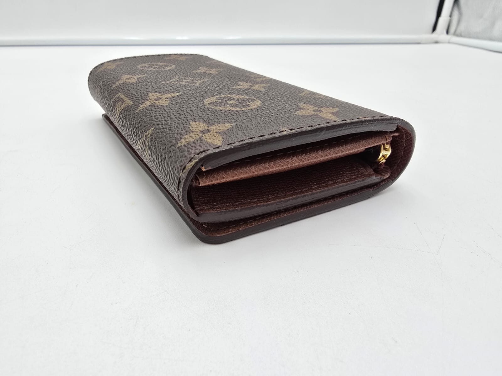 88e3f4fe-ef62-425b-89f7-e5de8d2e5048