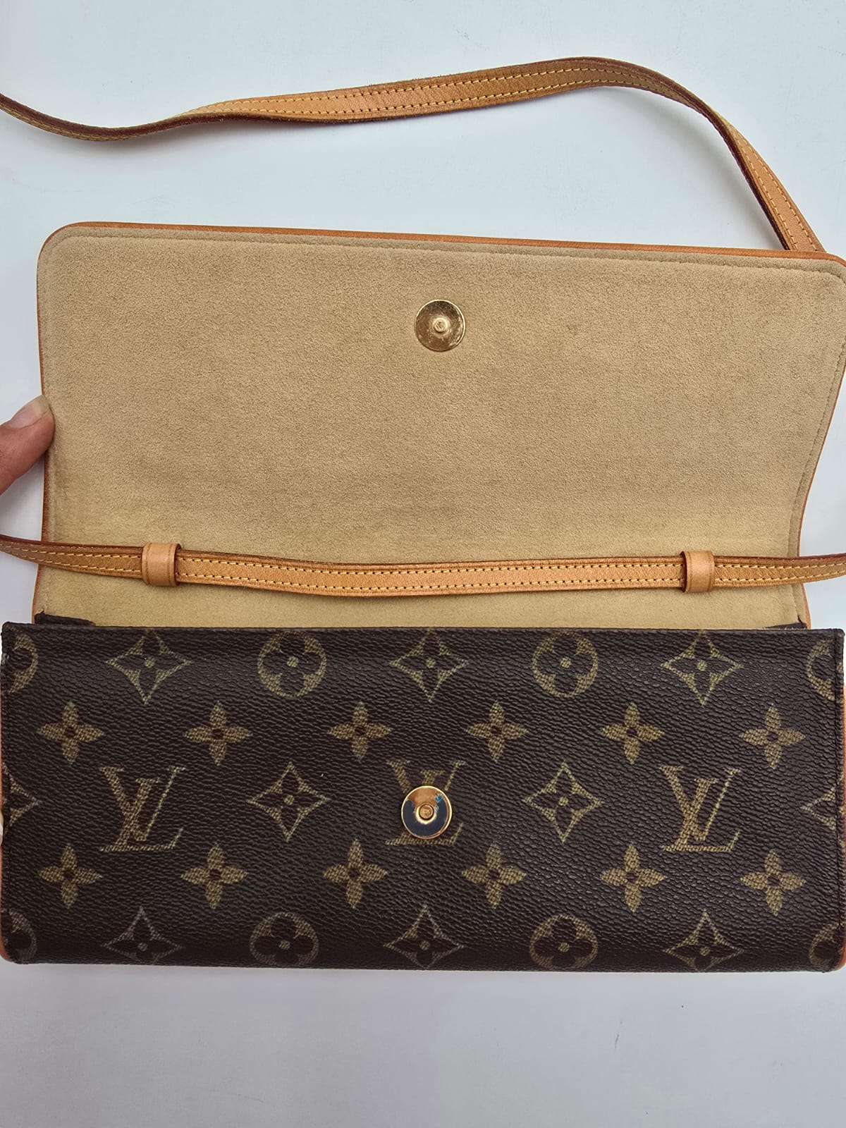 89070fe1-397d-4ba2-899a-e8687c732d39