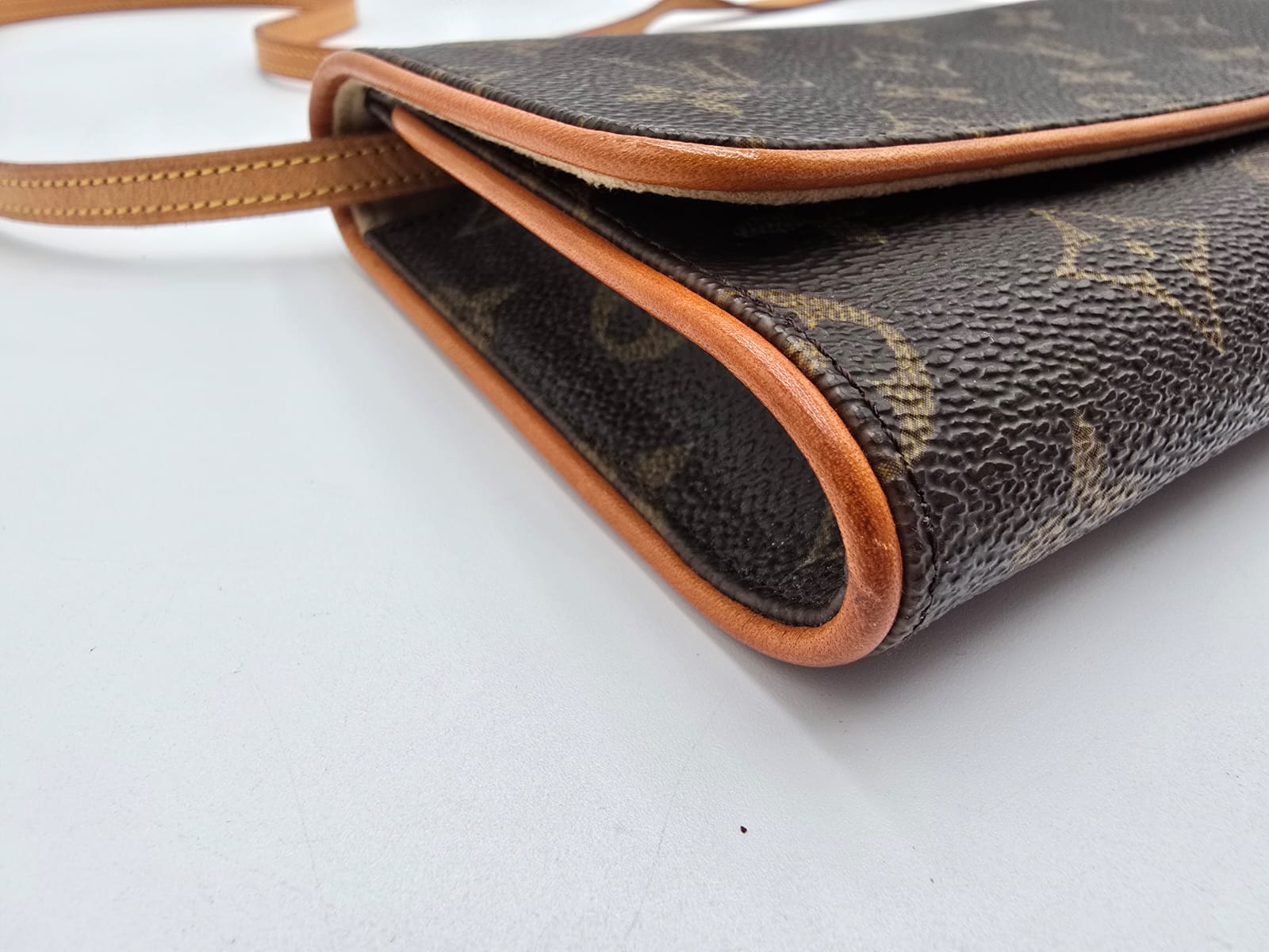 e52d42f3-3f7f-45dc-8586-950c8d010190