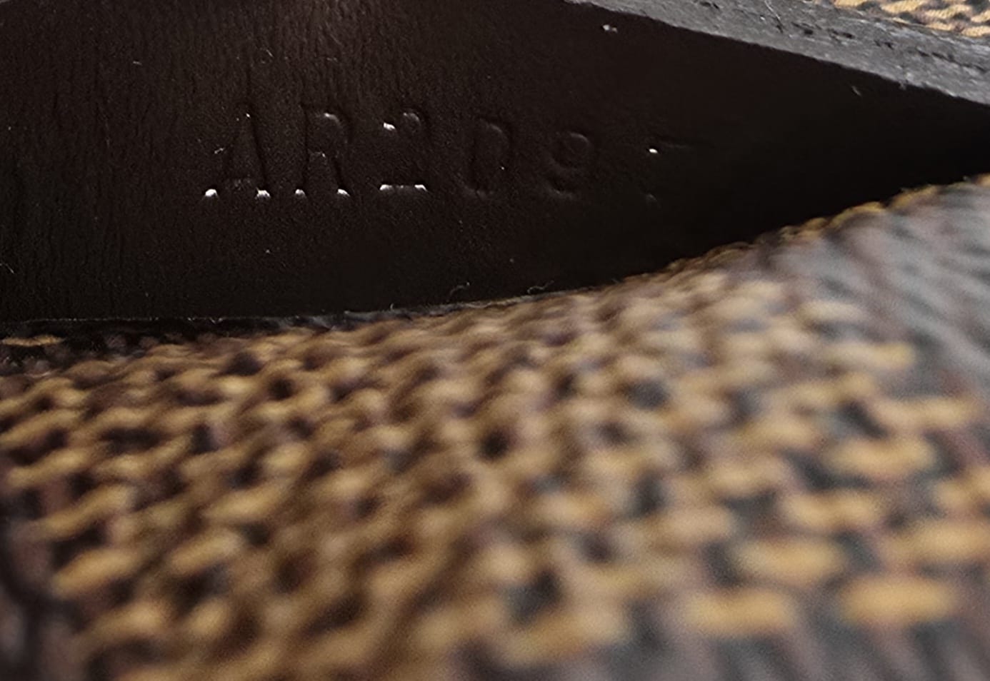 ef00891b-49d9-4205-a615-56d8da8fb0bb