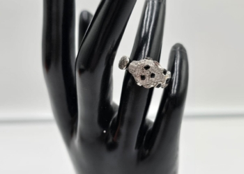 Anello Panthere Simil Cartier in Oro Bianco e Pave di Diamanti Naturali